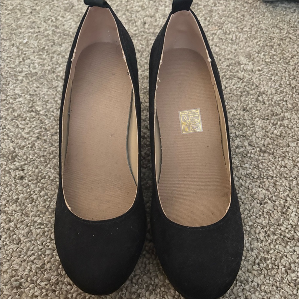 Elegant Black Women's Shoes